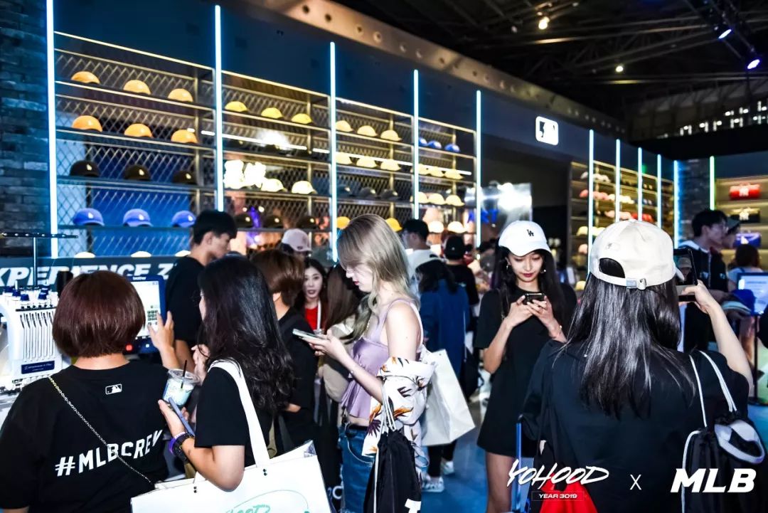 高调出街,现场蹦迪,燃爆YOHOOD的MLB有多炸