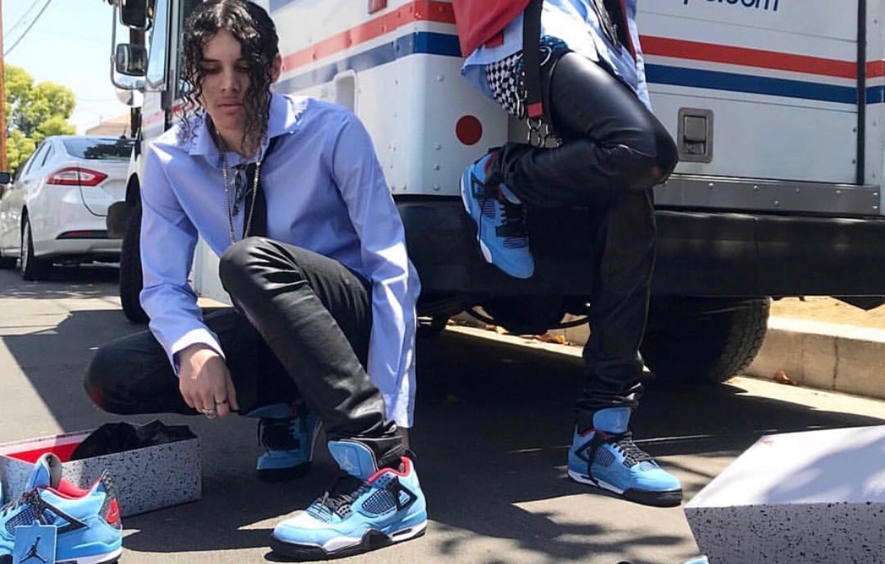 实物竟然有很大出入travisscottxairjordan4上脚抢先看