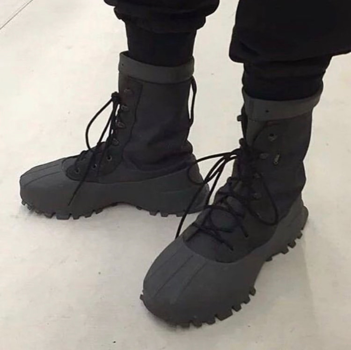 yeezy1050