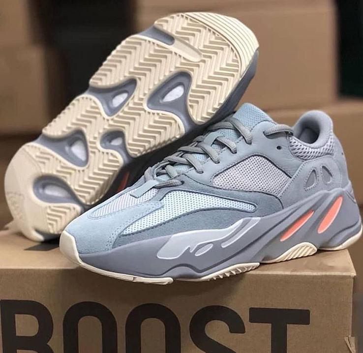 yeezy boost 700再次出现新配色,原价买不买?