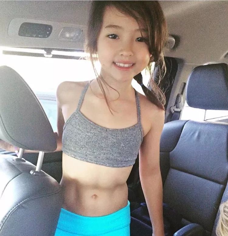 中国肌肉小女孩图片